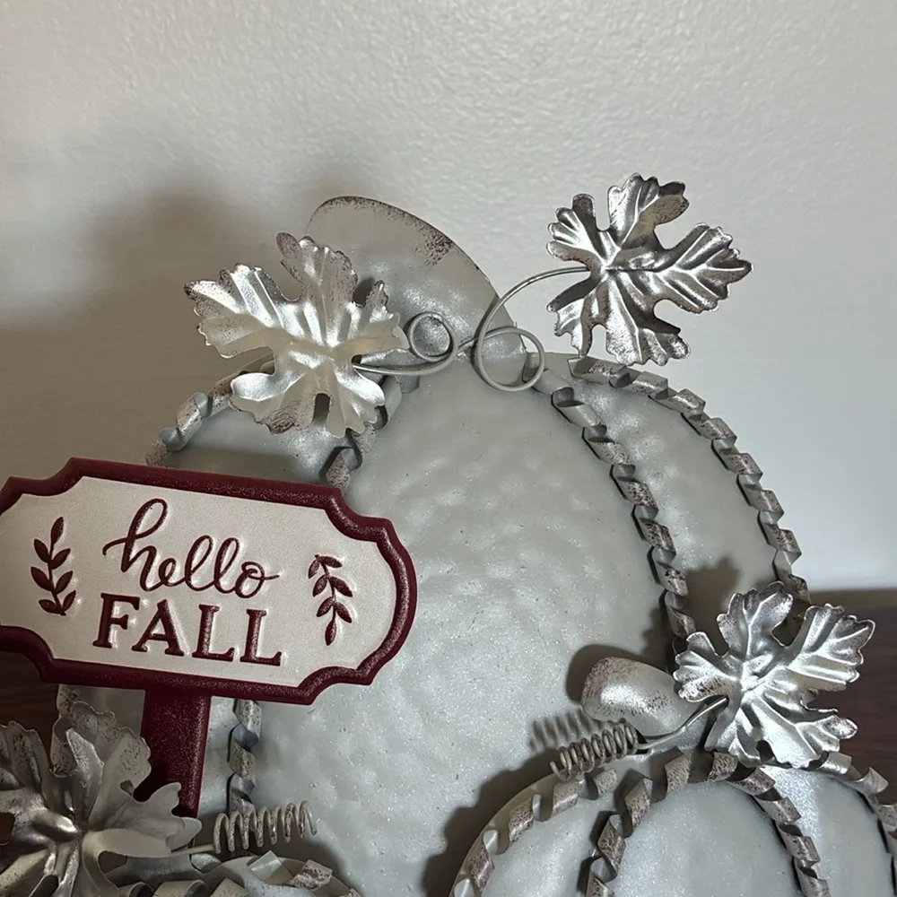 NWT- Silver Metal Pumpkins Trio Decoration w/ Hello Fall Sign on Wood Base 🍁